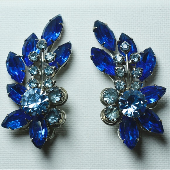Vintage Blue Faux Crystal Leaf Lightweight Clip Earring Wedding Anniversary - Picture 2 of 4